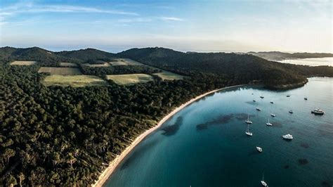 domaine de l'ile porquerolles chanel|Domaine de l’Île : Chanel débarque à Porquerolles .